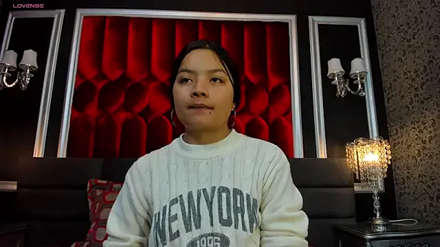 SharonBonet on StripChat