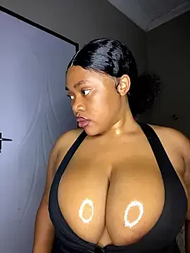 STEFFIE_49 on StripChat