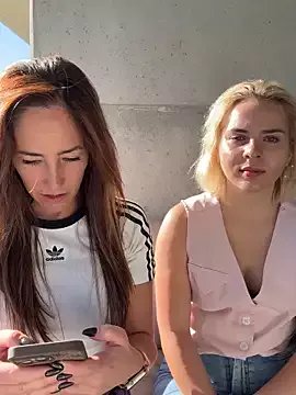 SweetAlegra_ on StripChat 