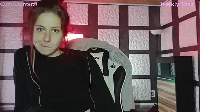 SweetSeraphine from StripChat