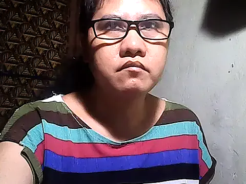 Freechat sweetsosie18 on StripChat