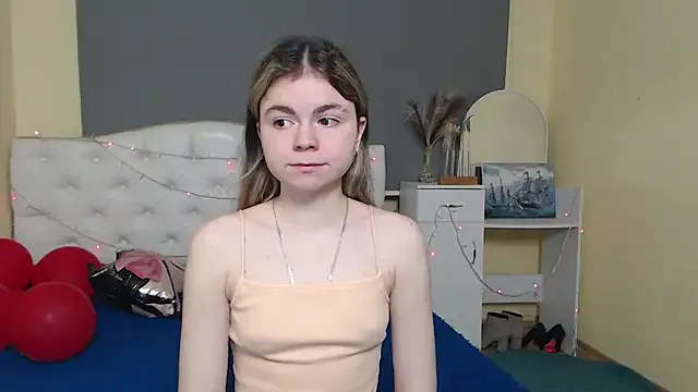 StripChat TinaRedly is Freechat TinaRedly — Nintendo game cartridge