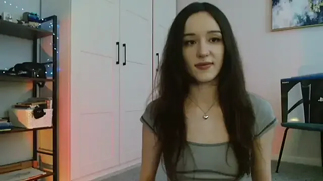 Tinybutt5368 on StripChat