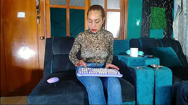 tom-y-alexa — face fuck very hard