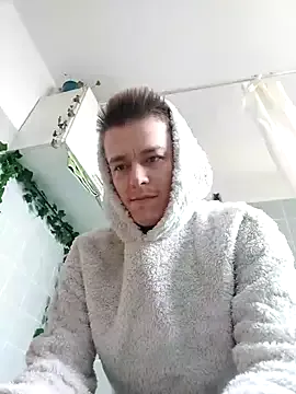 Freechat Toyjungee on StripChat