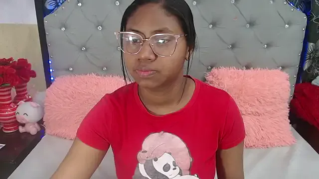 Freechat valentinavega18x on StripChat