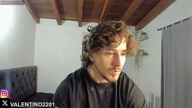 Valentino_Xander from StripChat