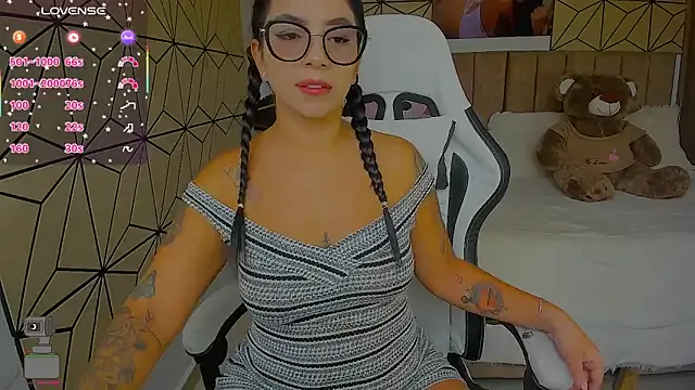 vane_lopez_ on StripChat