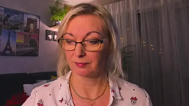 vanessa_chat on StripChat