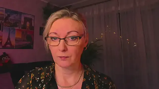 vanessa_chat on StripChat