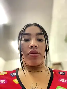 Vickybon on StripChat