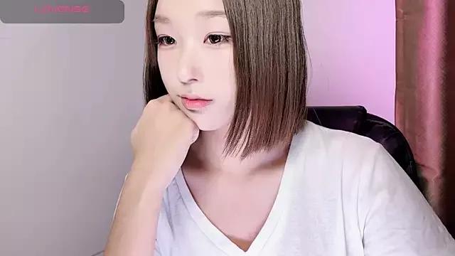 Winnie666- from StripChat