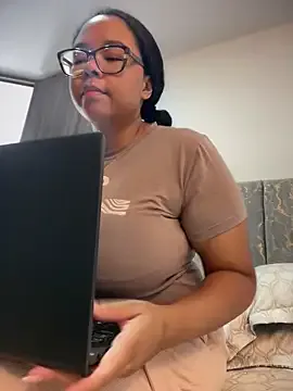 Freechat XMara on StripChat