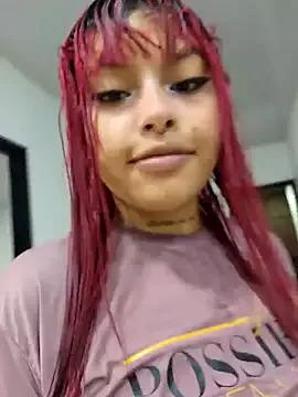 Yessica_Lopezz on StripChat
