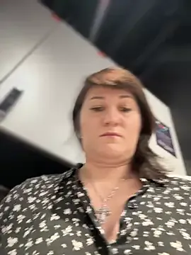 ZhenjaPoledance on StripChat