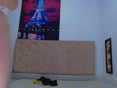 zoecyrus1 — cum now